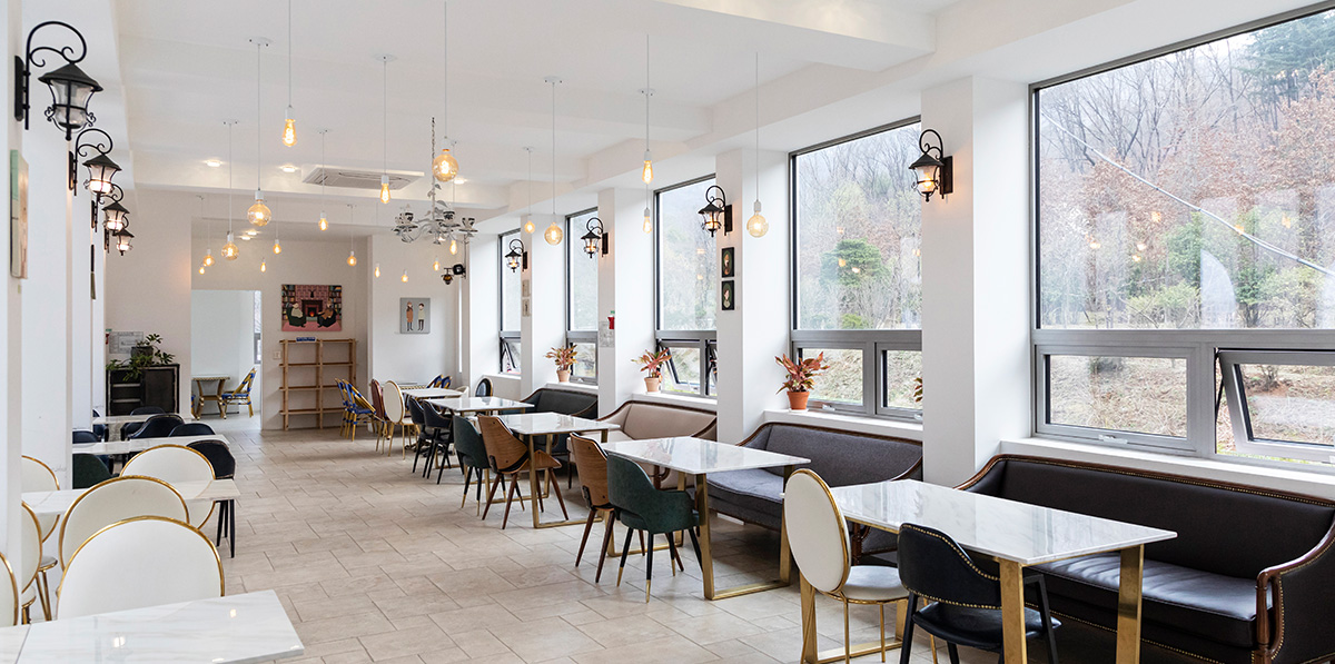 슬라이드 이미지 2